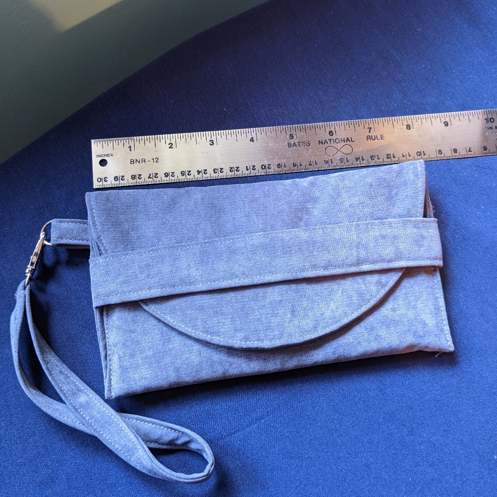 Small clutch